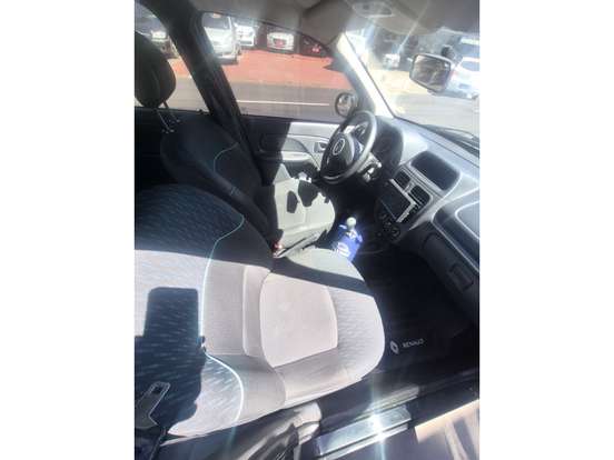 RENAULT-CLIO-2016