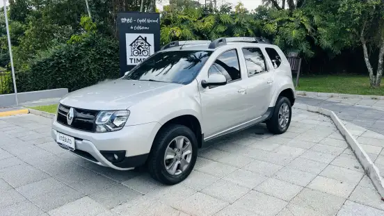 RENAULT-DUSTER-2020