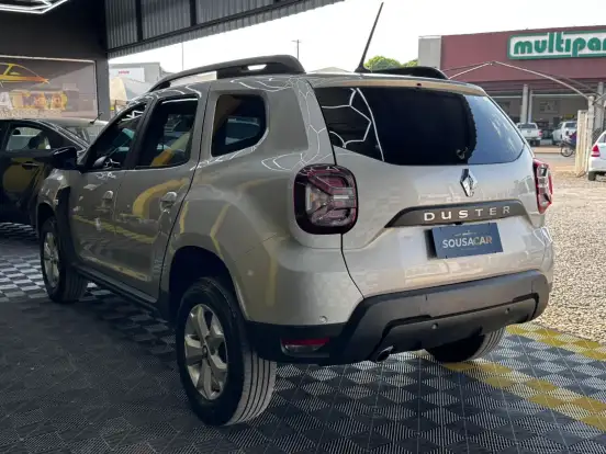 RENAULT-DUSTER-2024