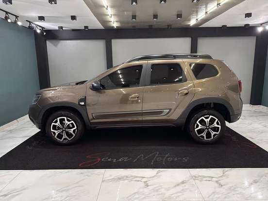 RENAULT-DUSTER-2023