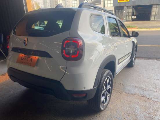 RENAULT-DUSTER-2023