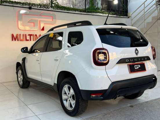 RENAULT-DUSTER-2022