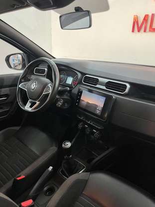 RENAULT-DUSTER-2022
