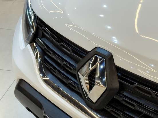 RENAULT-DUSTER-2024
