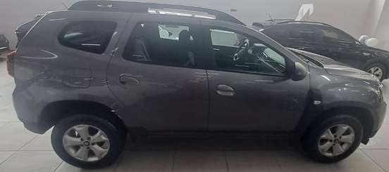 RENAULT-DUSTER-2025