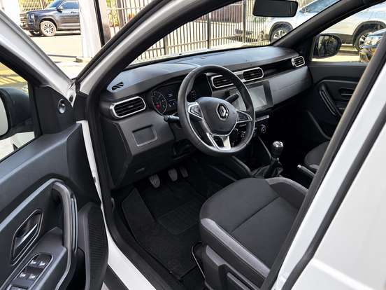 RENAULT-DUSTER-2022