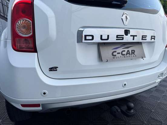 RENAULT-DUSTER-2012
