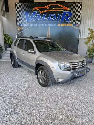 RENAULT DUSTER 2.0 DYNAMIQUE 4X2 16V FLEX 4P AUTOMÁTICO