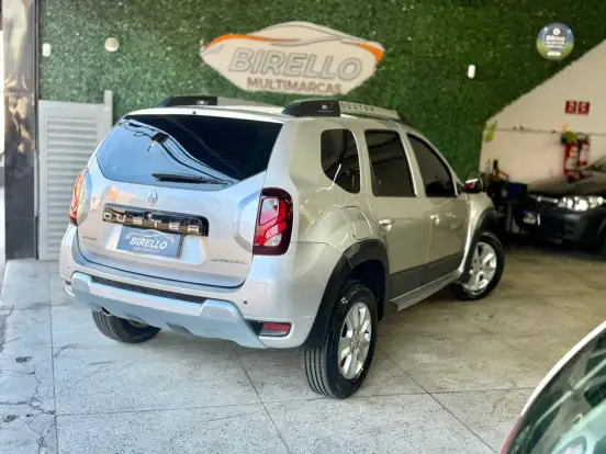 RENAULT-DUSTER-2016