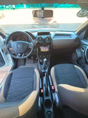 RENAULT-DUSTER-2018