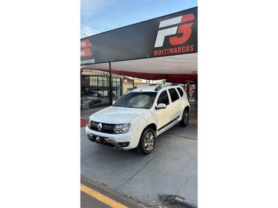 RENAULT-DUSTER-2018