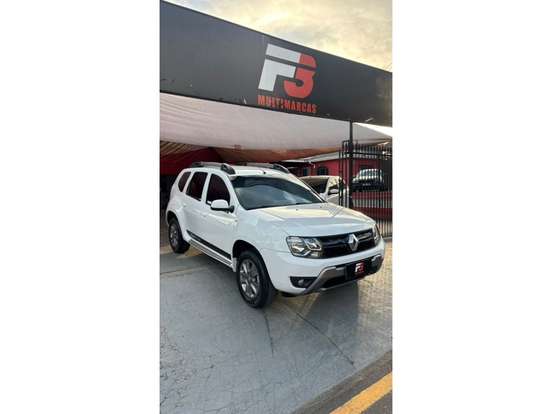 RENAULT-DUSTER-2018
