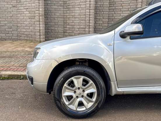 RENAULT-DUSTER-2016