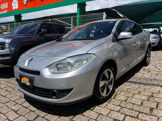 RENAULT FLUENCE 2.0 DYNAMIQUE 16V FLEX 4P AUTOMÁTICO