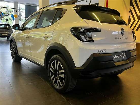 RENAULT-KARDIAN-2025