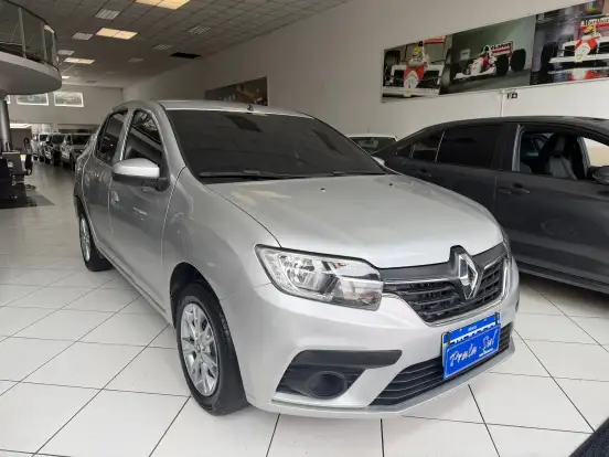 RENAULT-LOGAN-2020