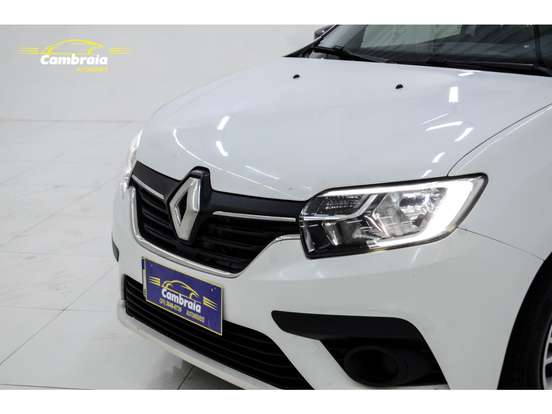 RENAULT-LOGAN-2024