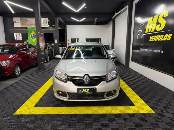 RENAULT SANDERO 1.0 AUTHENTIQUE 16V FLEX 4P MANUAL