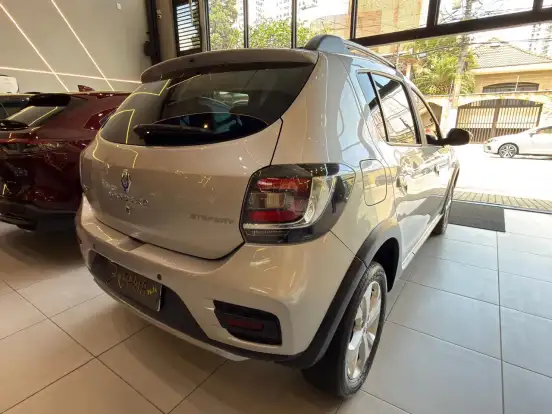 RENAULT-SANDERO-1.6 16V SCE FLEX STEPWAY EASY-R RENAULT-SANDERO-2017