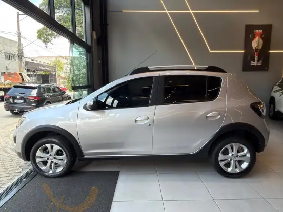 RENAULT-SANDERO-1.6 16V SCE FLEX STEPWAY EASY-R RENAULT-SANDERO-2017
