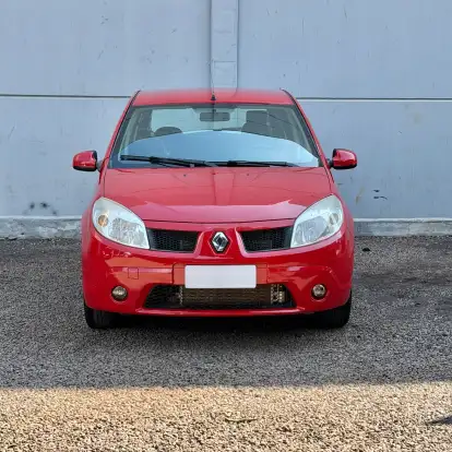 RENAULT-SANDERO-1.6 PRIVILÈGE 8V FLEX 4P MANUAL RENAULT-SANDERO-2010