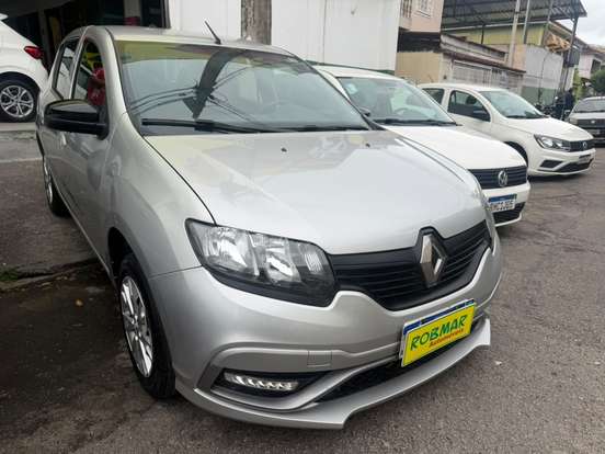 RENAULT-SANDERO-2022