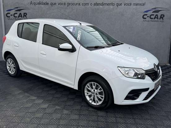 RENAULT-SANDERO-2020
