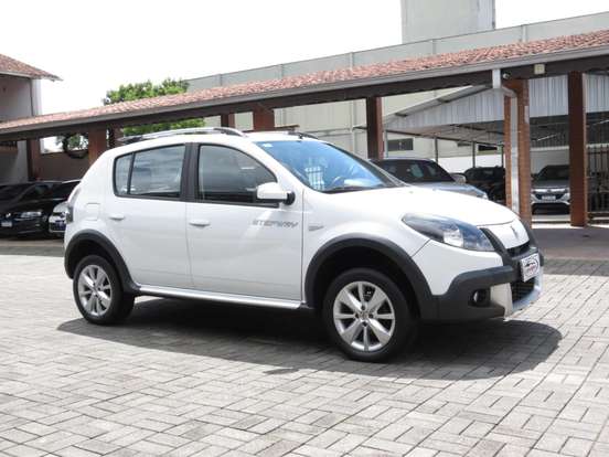 RENAULT-SANDERO-1.6 STEPWAY 16V FLEX 4P AUTOMÁTICO RENAULT-SANDERO-2013
