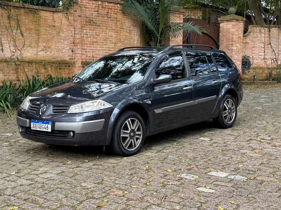 RENAULT-MEGANE-2.0 DYNAMIQUE SEDAN 16V GASOLINA 4P AUTOMÁTICO RENAULT-MEGANE-2007