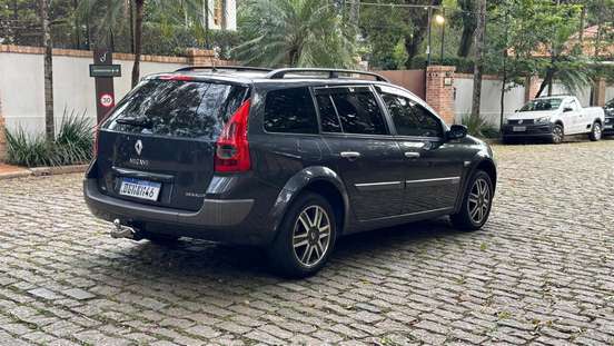 RENAULT-MEGANE-2007