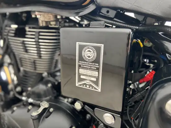 ROYAL ENFIELD-CLASSIC TRIBUTE BLACK ROYAL ENFIELD-CLASSIC TRIBUTE BLACK-2022
