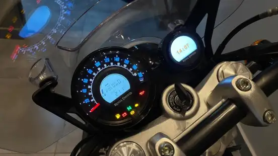 ROYAL ENFIELD-METEOR 650 CELESTIAL-2025