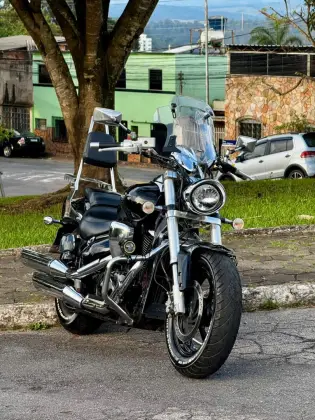 SUZUKI BOULEVARD M800 