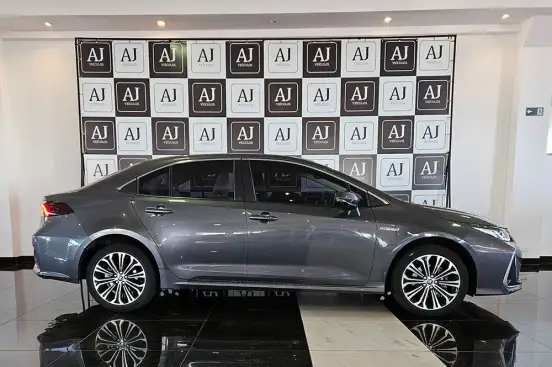 TOYOTA-COROLLA-2023