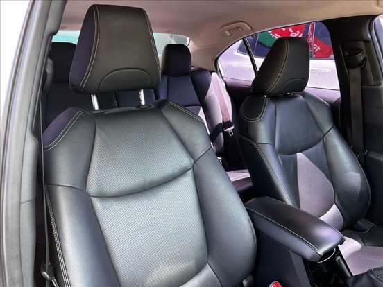 TOYOTA-COROLLA-2020