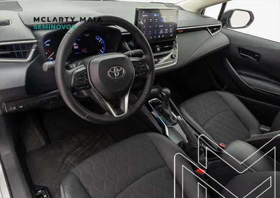 TOYOTA-COROLLA-2025
