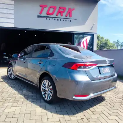 TOYOTA-COROLLA-2025