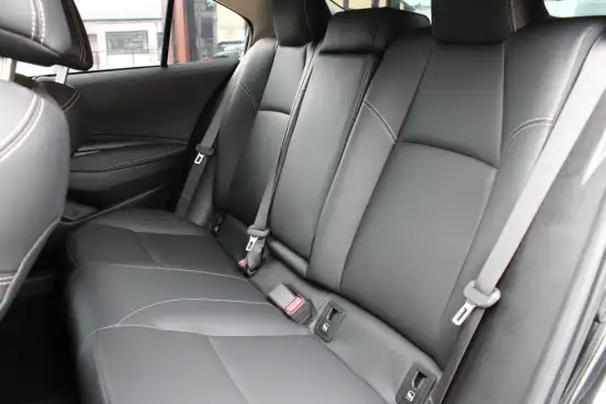 TOYOTA-COROLLA-2025