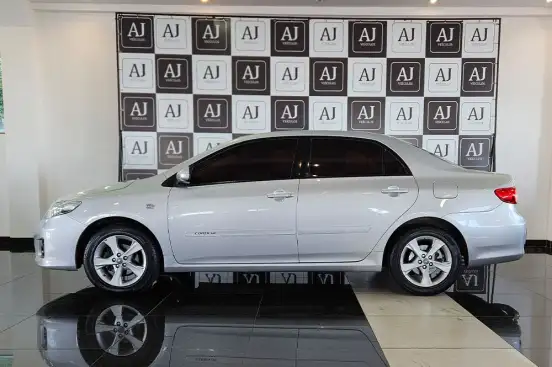 TOYOTA-COROLLA-2012