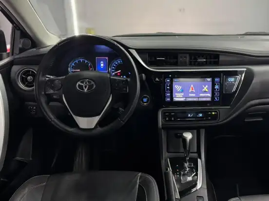 TOYOTA-COROLLA-2018
