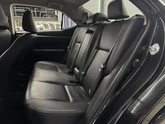 TOYOTA-COROLLA-2018