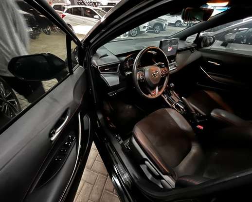 TOYOTA-COROLLA-2024