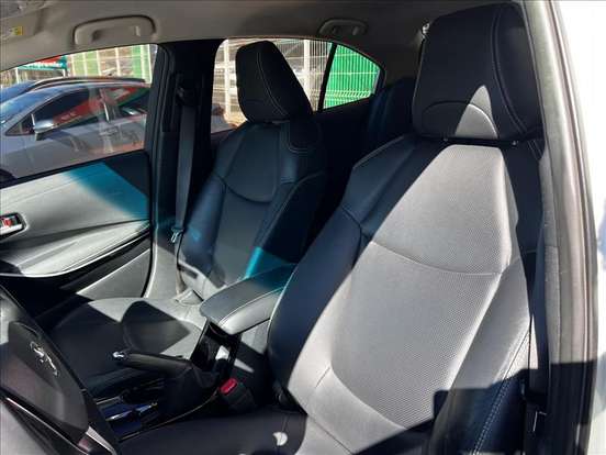 TOYOTA-COROLLA-2021