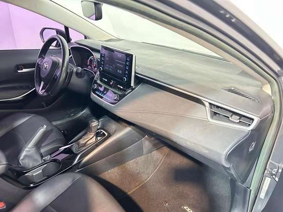 TOYOTA-COROLLA-2021