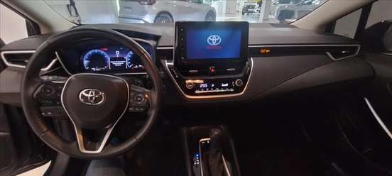 TOYOTA-COROLLA-2023