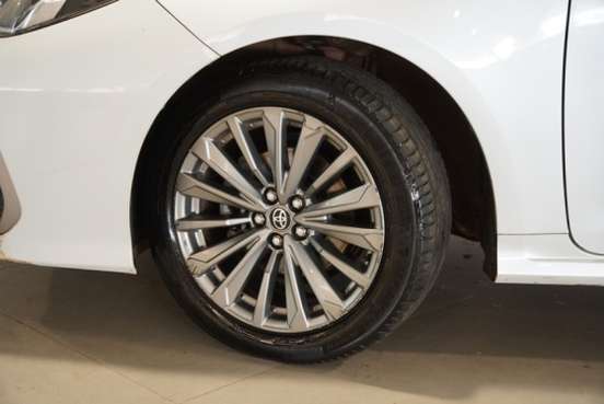 TOYOTA-COROLLA-2024