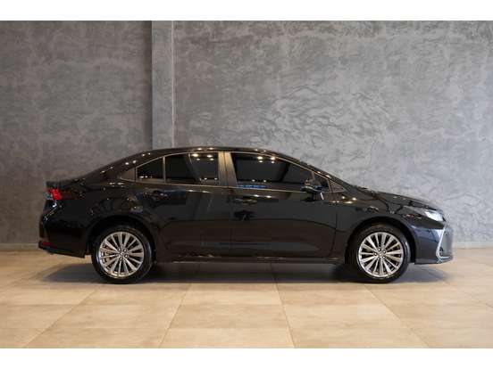 TOYOTA-COROLLA-2024