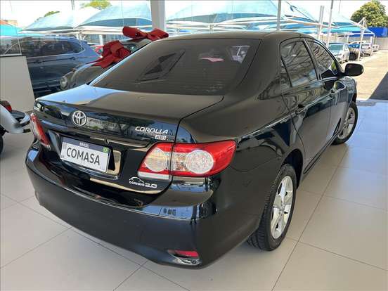 TOYOTA-COROLLA-2011