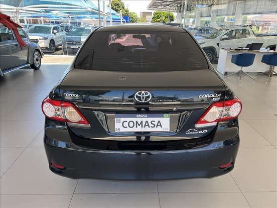 TOYOTA-COROLLA-2011