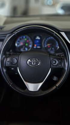 TOYOTA-COROLLA-2018